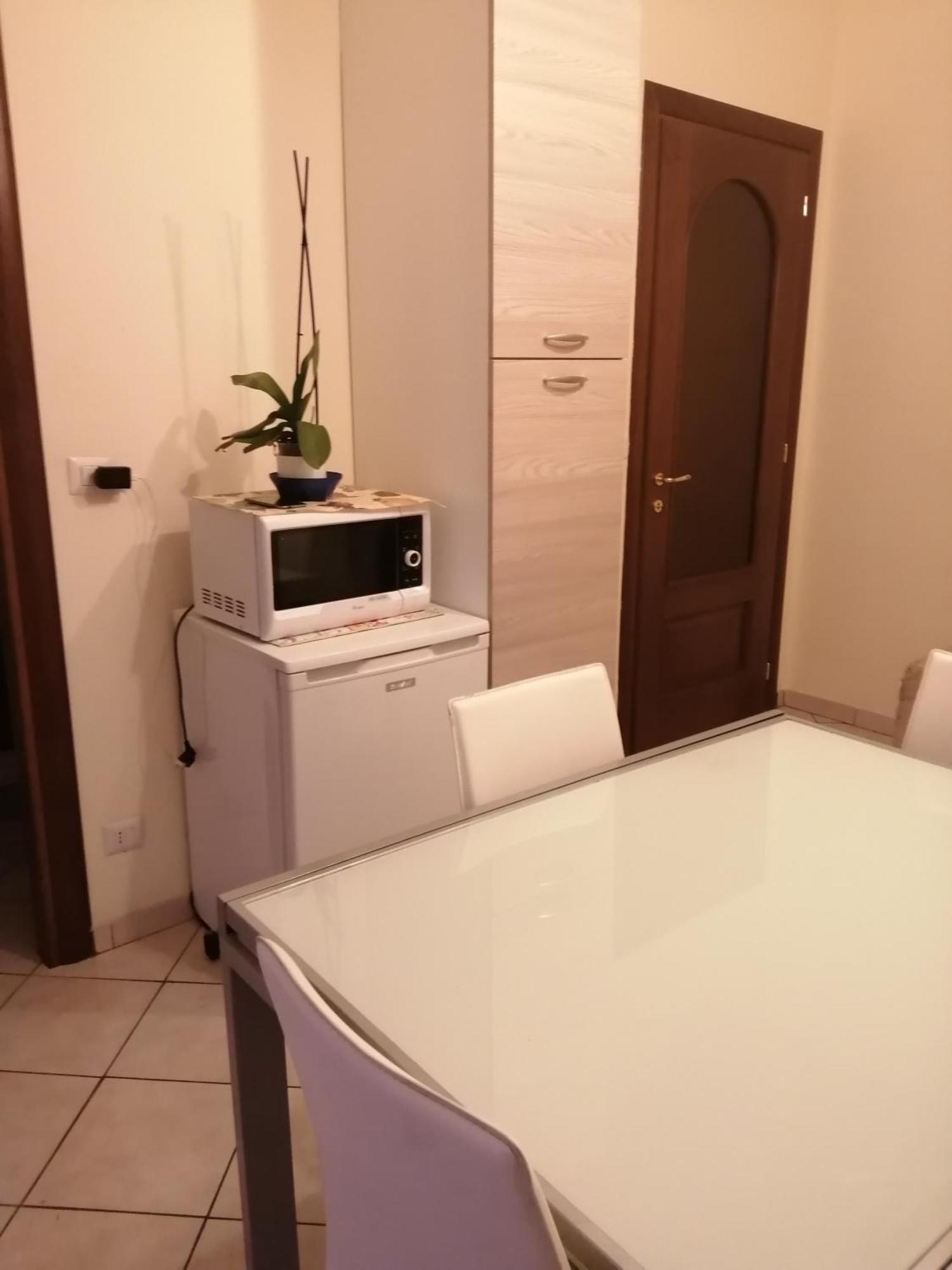 La Casa Di Fiore Apartment อัสตี ภายนอก รูปภาพ